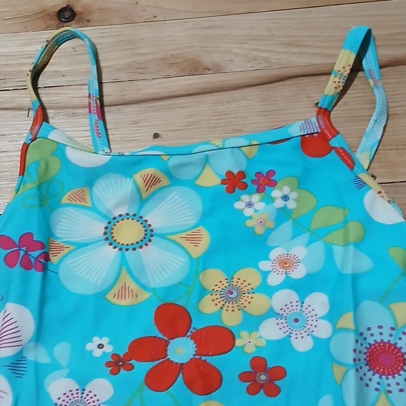 Girls bundle of 2 swimsuits 4T - Picture 6 of 9